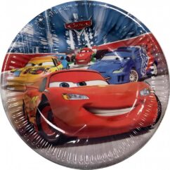Sinisel ja punasel tausta on punane silmadega auto Cars multikast ning tema taga paistab kollane auto.